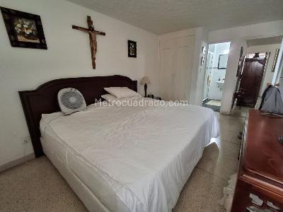 Apartamento de 2 alcobas en venta en Granada, Cali, 95 m² · foto 8 de 13