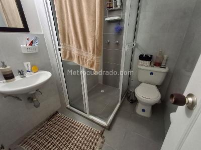 Apartamento de 2 alcobas en venta en Granada, Cali, 95 m² · foto 10 de 13