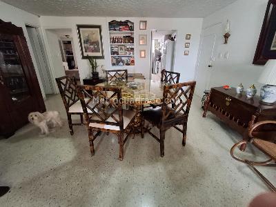 Apartamento de 2 alcobas en venta en Granada, Cali, 95 m² · foto 4 de 13