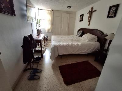 Apartamento de 2 alcobas en venta en Granada, Cali, 95 m² · foto 11 de 13