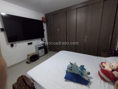 Apartamento en venta en Santa Teresita, Cali · foto 3 de 18