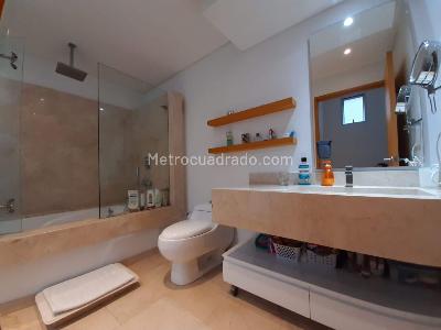 Casa de 4 alcobas en venta en Santa Rita, Cali, 470 m² · foto 13 de 20