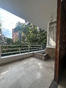 Apartamento de 3 alcobas en venta en La Arboleda, Cali, 182 m² · foto 2 de 13