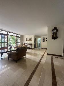 Apartamento de 3 alcobas en venta en La Arboleda, Cali, 182 m² · foto 7 de 13