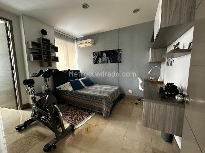 Apartamento de 3 alcobas en venta en Cristales, Cali, 174 m² · foto 13 de 19