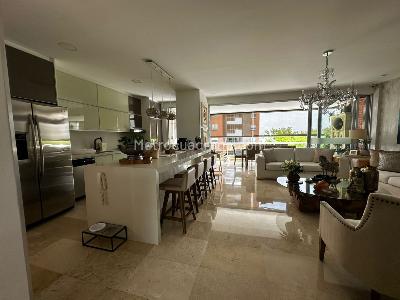 Apartamento de 3 alcobas en venta en Cristales, Cali, 174 m² · foto 2 de 19