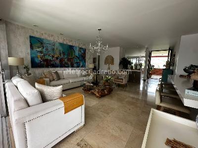 Apartamento de 3 alcobas en venta en Cristales, Cali, 174 m² · foto 3 de 19