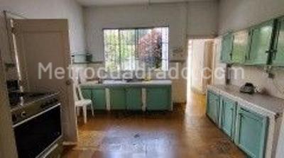 Casa de 5 alcobas en venta en Santa Teresita, Cali, 530 m² · foto 9 de 20