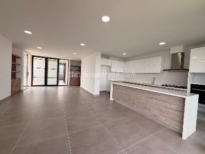 Apartamento de 3 alcobas en venta en Altos De Ciudad Jardin, Cali, 171 m² · foto 2 de 20