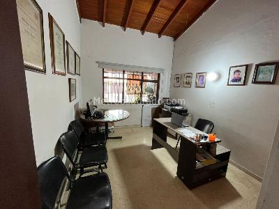 Casa de 4 alcobas en venta en Prados Del Norte, Cali, 318 m² · foto 4 de 10