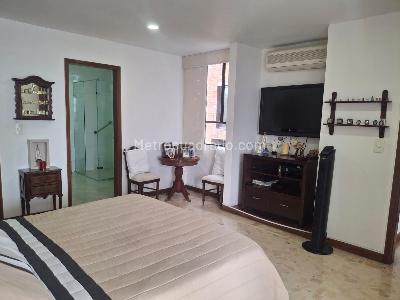 Apartamento de 3 alcobas en venta en Centenario, Cali, 177 m² · foto 11 de 20