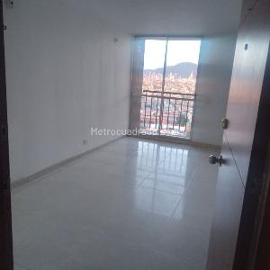 Apartamento de 3 alcobas en venta en Los Pijaos, Bogotá, 44 m² · foto 4 de 13