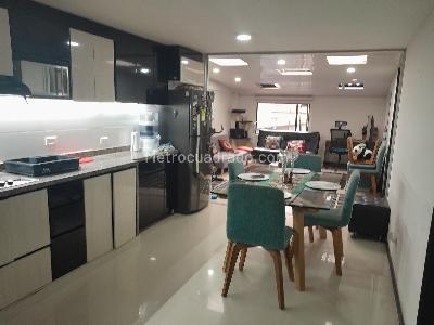 Apartamento de 2 alcobas en venta en Lourdes, Bogotá, 70 m² · foto 3 de 16