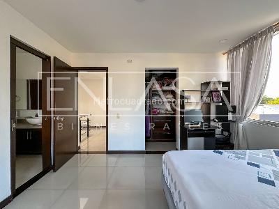 Casa de 5 alcobas en venta en Altos De Ciudad Jardin, Cali, 500 m² · foto 16 de 20
