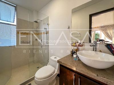 Casa de 5 alcobas en venta en Altos De Ciudad Jardin, Cali, 500 m² · foto 19 de 20