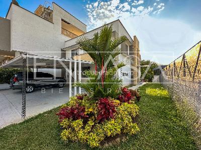 Casa de 5 alcobas en venta en Altos De Ciudad Jardin, Cali, 500 m² · foto 2 de 20
