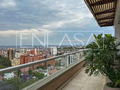 Apartamento de 3 alcobas en venta en Cali Normandia, Cali, 364 m² · foto 19 de 20