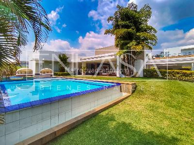 Casa de 4 alcobas en venta en Altos De Ciudad Jardin, Cali, 1705 m² · foto 3 de 20