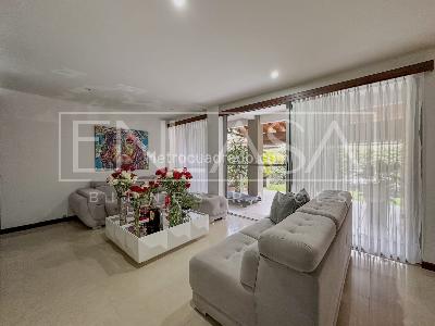 Casa de 3 alcobas en venta en Parcelaciones Pance, Cali, 201 m² · foto 4 de 20
