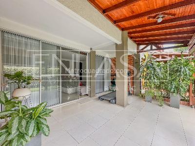 Casa de 3 alcobas en venta en Parcelaciones Pance, Cali, 201 m² · foto 3 de 20