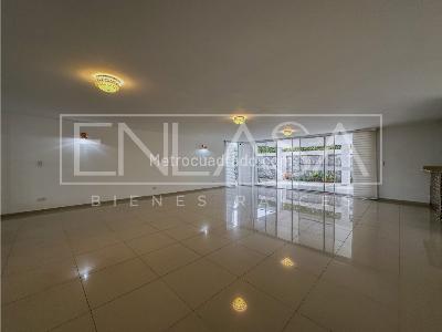 Casa de 5 alcobas en venta en Ciudad Jardin, Cali, 800 m² · foto 3 de 20