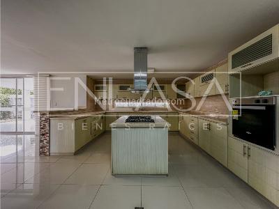 Casa de 5 alcobas en venta en Ciudad Jardin, Cali, 800 m² · foto 4 de 20