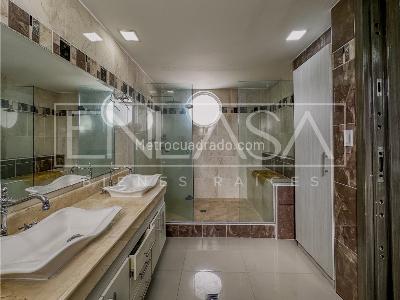 Casa de 5 alcobas en venta en Ciudad Jardin, Cali, 800 m² · foto 19 de 20