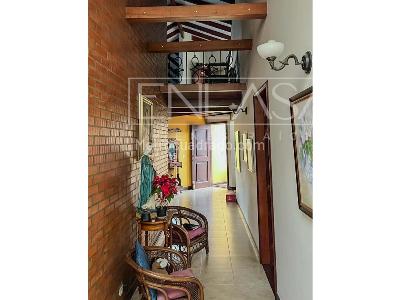 Casa de 3 alcobas en venta en Ciudad Jardin, Cali, 470 m² · foto 10 de 18