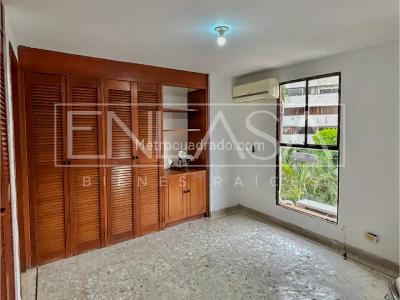Apartamento de 3 alcobas en venta en Santa Teresita, Cali, 181 m² · foto 11 de 16