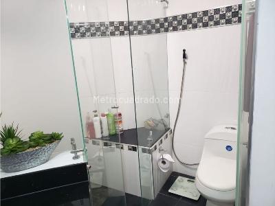 Apartamento de 4 alcobas en venta en Granada, Cali, 109 m² · foto 13 de 20