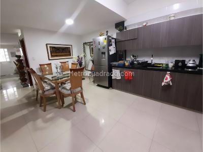 Casa de 3 alcobas en venta en El Prado, Palmira, 161 m² · foto 3 de 14
