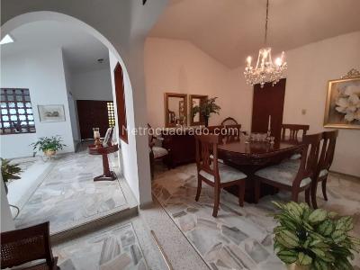 Casa de 5 alcobas en venta en Las Mercedes, Palmira, 350 m² · foto 6 de 20