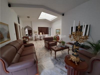 Casa de 5 alcobas en venta en Las Mercedes, Palmira, 350 m² · foto 13 de 20
