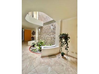 Casa de 5 alcobas en venta en Las Mercedes, Palmira, 320 m² · foto 3 de 17