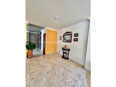 Casa de 5 alcobas en venta en Las Mercedes, Palmira, 320 m² · foto 4 de 17