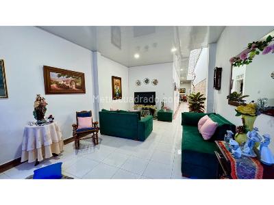Casa de 3 alcobas en venta en Barrio Nuevo, Palmira, 112 m² · foto 2 de 20