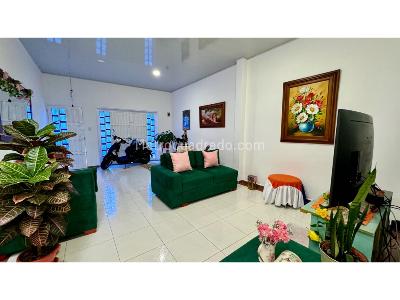 Casa de 3 alcobas en venta en Barrio Nuevo, Palmira, 112 m² · foto 3 de 20