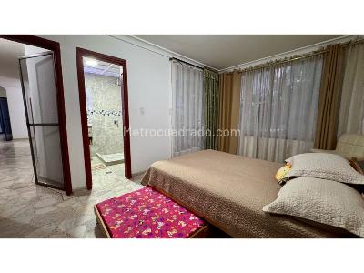 Casa de 5 alcobas en venta en Las Flores, Palmira, 300 m² · foto 13 de 20