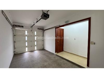 Casa de 4 alcobas en venta en Las Flores, Palmira, 178 m² · foto 3 de 18