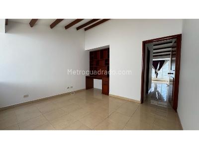 Casa de 4 alcobas en venta en Las Flores, Palmira, 178 m² · foto 12 de 18
