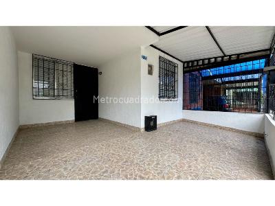 Casa de 4 alcobas en venta en Paraiso De La Italia, Palmira, 90 m² · foto 2 de 18