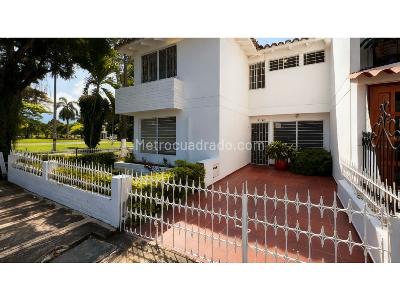 Casa de 5 alcobas en venta en Las Flores, Palmira, 310 m² · foto 2 de 20