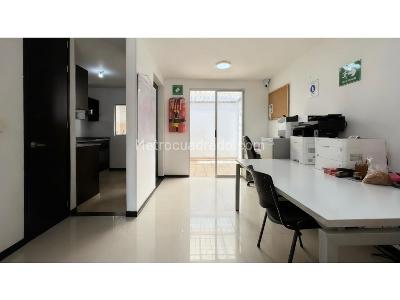 Casa de 3 alcobas en venta en Barrio Plaza Campestre, Palmira, 85 m² · foto 3 de 18