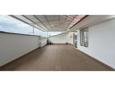 Casa de 3 alcobas en venta en Barrio Urbanizacion La Estrella, Palmira, 250 m² · foto 17 de 18