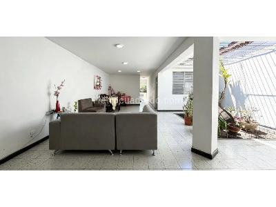 Casa de 2 alcobas en venta en Colombia, Palmira, 292 m² · foto 2 de 13