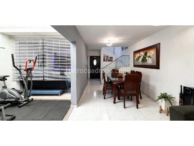 Casa de 3 alcobas en venta en Conjunto Plazuela De Las Mercedes Barrio Las Mercedes, Palmira, 95 m² · foto 2 de 20