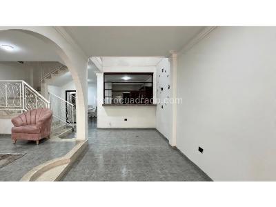 Casa de 5 alcobas en venta en Las Americas, Palmira, 260 m² · foto 2 de 18