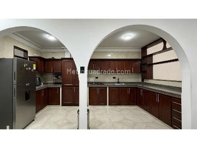 Casa de 5 alcobas en venta en Las Americas, Palmira, 260 m² · foto 5 de 18