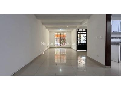 Casa de 3 alcobas en venta en Bosques De Morelia, Palmira, 182 m² · foto 3 de 17