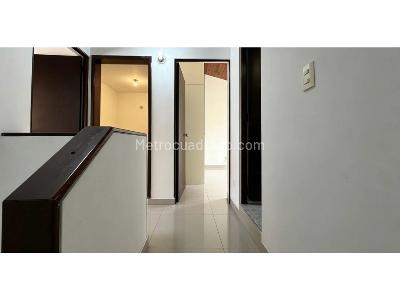 Casa de 3 alcobas en venta en Bosques De Morelia, Palmira, 182 m² · foto 8 de 17